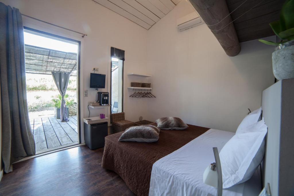 L'Auberge De L'Aubergine Eygalières Szoba fotó