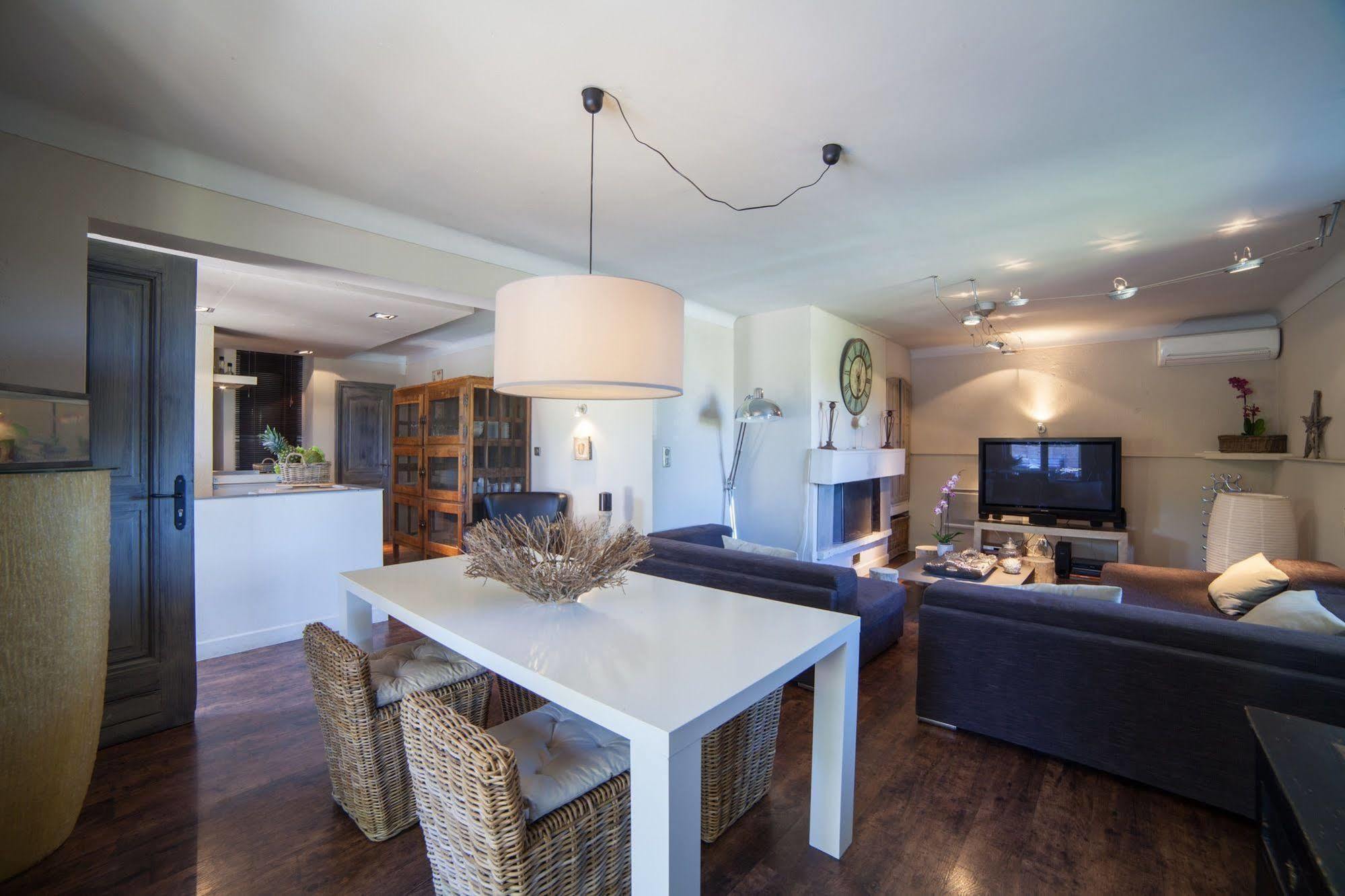 L'Auberge De L'Aubergine Eygalières Kültér fotó